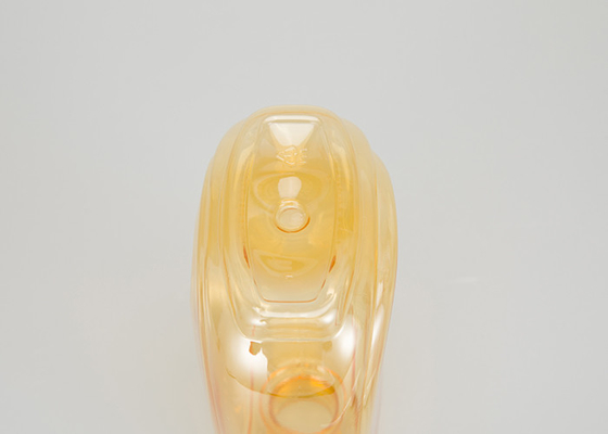 A bomba 500ml plástica engarrafa para o gel do chuveiro da loção do condicionador do champô