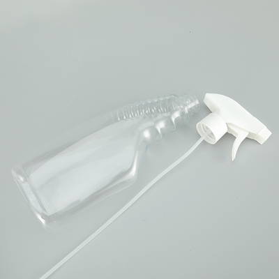 Botão de spray de plástico PET liso e redondo com um design clássico e cor transparente.