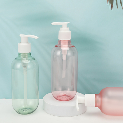 Garrafas de loção de plástico branco personalizáveis para vários volumes com serigrafia