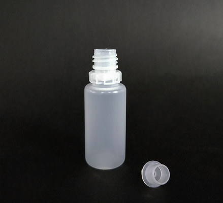Garrafas de gotejamento transparentes pretas personalizáveis 10 ml-120 ml Superfície lisa para armazenamento de líquidos