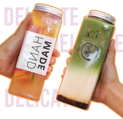 Garrafas de plástico personalizadas com parafusos nos tubos e tampas