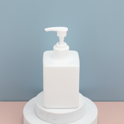 Garrafas de distribuição de cosméticos cor-de-rosa recicláveis Garrafas de bomba PET redondas de calibre 24/410
