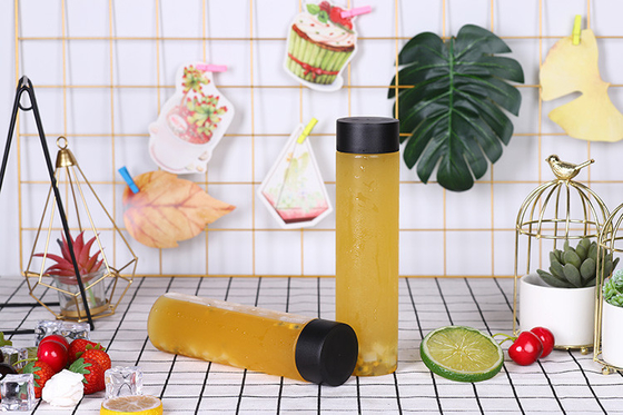 Garrafas de bebidas reutilizáveis e elegantes à prova de vazamento, quadradas e redondas, com parafuso de plástico moderno com tampa para uso fácil
