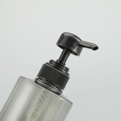 Dispensador com tampão de bomba, frasco de PET equipado com função de dispensação que assegura uma distribuição e embalagem suaves do líquido