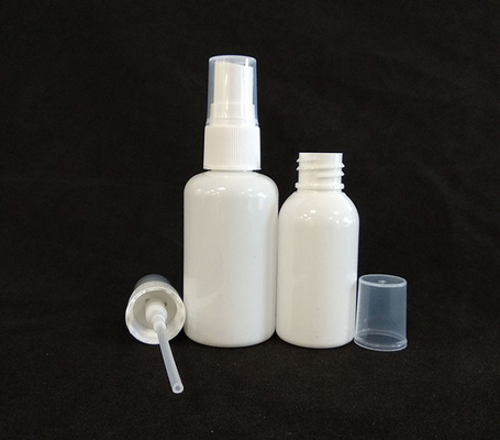 Garrafa de pulverização de plástico PET de design clássico transparente para soluções ecológicas