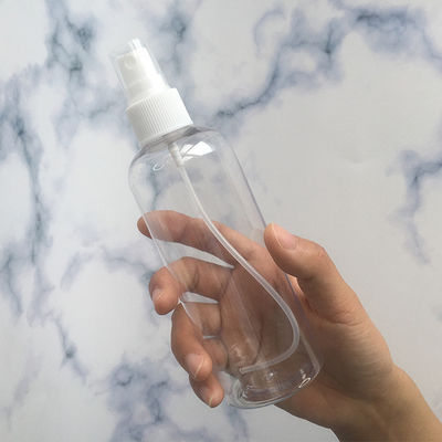 Bottle de spray de PET clássico de superfície lisa para uso doméstico revoluciona a experiência de limpeza