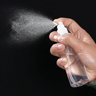 Botão de spray de plástico PET clássico essencial para os produtos essenciais do dia a dia