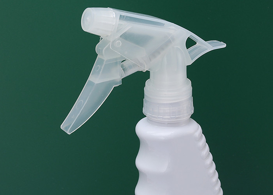 O pulverizador branco de jardinagem do disparador do ANIMAL DE ESTIMAÇÃO 550ml engarrafa ODM OBM do OEM