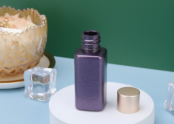 A loção plástica cosmética vazia engarrafa 28*67mm