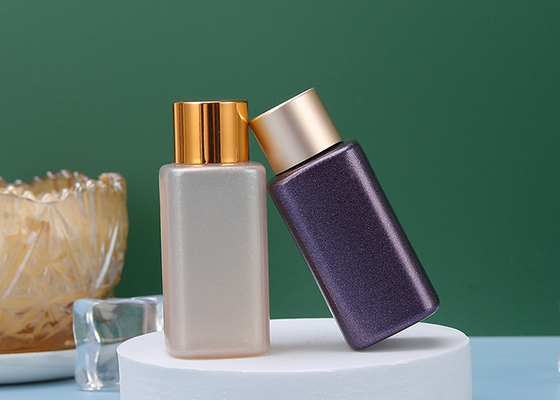 A loção plástica cosmética vazia engarrafa 28*67mm