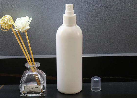 Garrafa plástica 100ml 150ml do pulverizador do ANIMAL DE ESTIMAÇÃO branco vazio do ODM do OEM