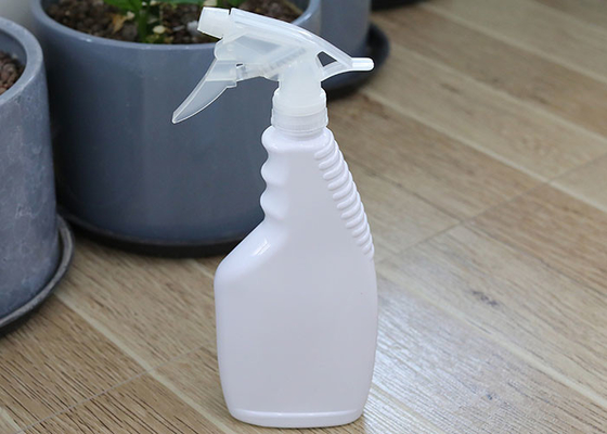 O pulverizador branco de jardinagem do disparador do ANIMAL DE ESTIMAÇÃO 550ml engarrafa ODM OBM do OEM