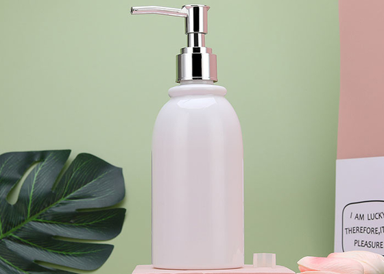 a bomba recarregável do ANIMAL DE ESTIMAÇÃO 300ml engarrafa para o creme das loções do champô